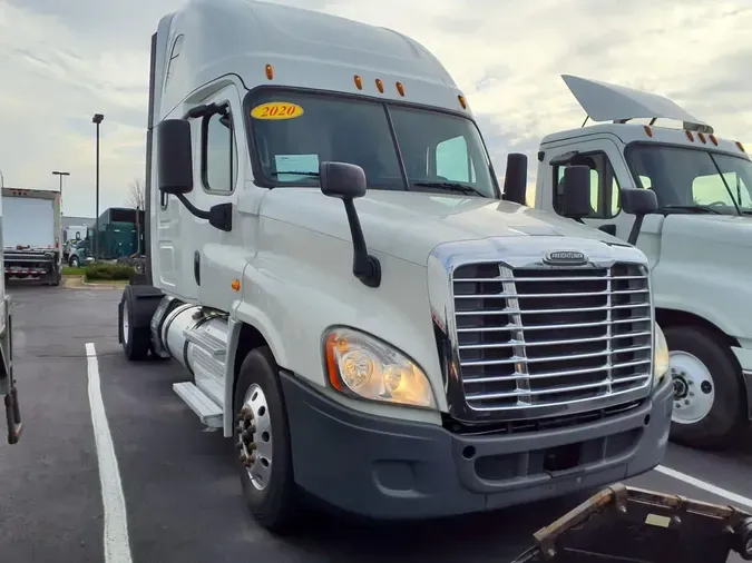2020 FREIGHTLINER/MERCEDES CASCADIA 125ece8a34e26d0908ca19176d304723c75
