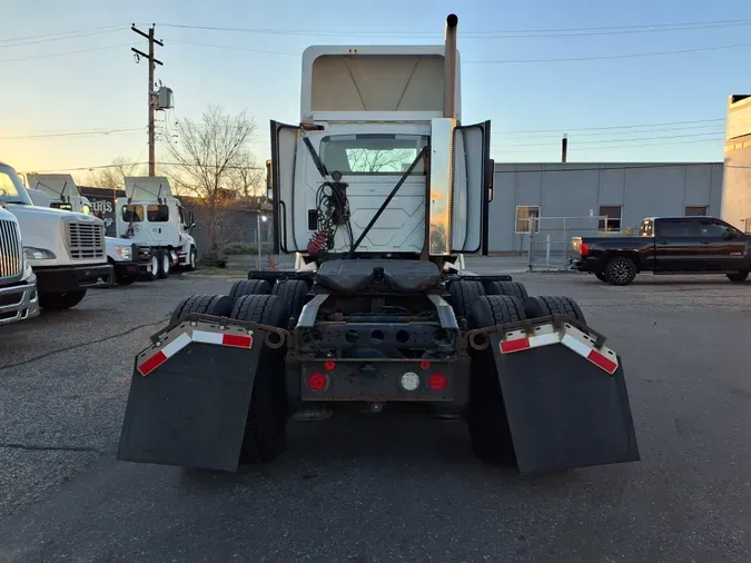 2018 NAVISTAR INTERNATIONAL LT625 DAYCAB T/A