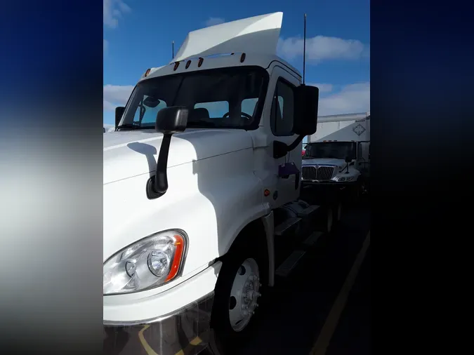 2019 FREIGHTLINER/MERCEDES CASCADIA 125