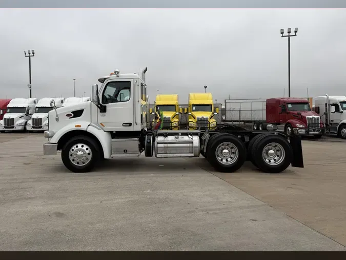 2020 Peterbilt 567