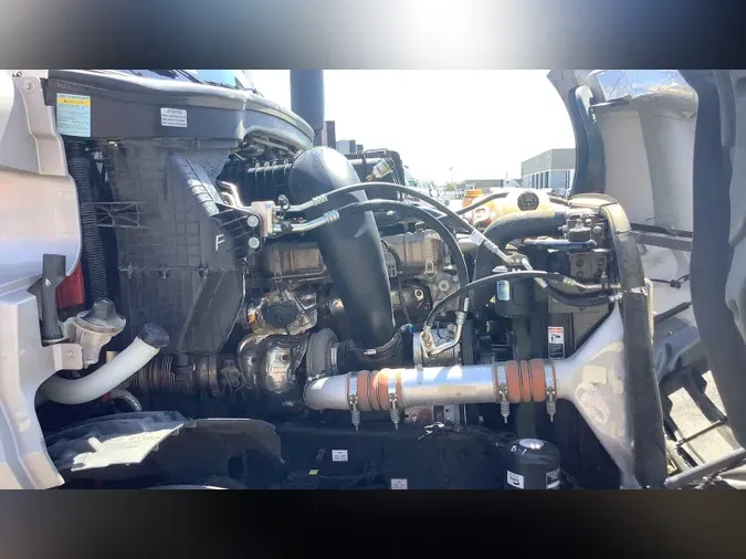 2024 Freightliner Cascadia 126eceddeb7a000685814787d55c8157994