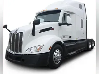 2023 Peterbilt 579