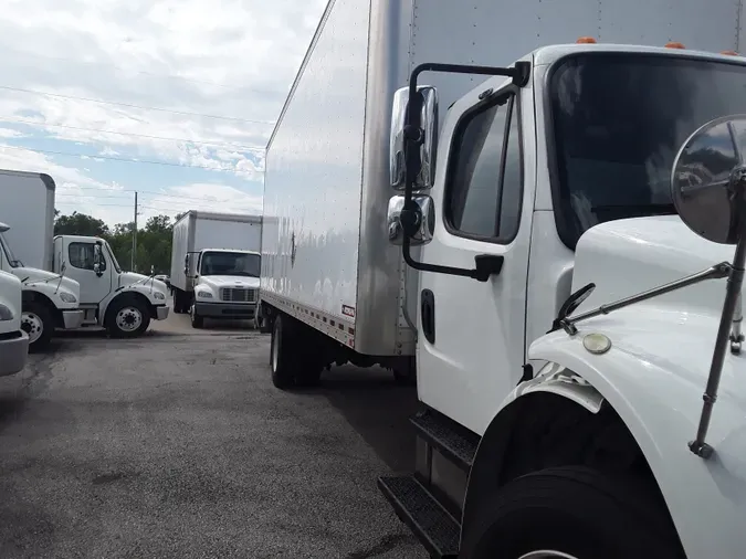 2018 FREIGHTLINER/MERCEDES M2 106