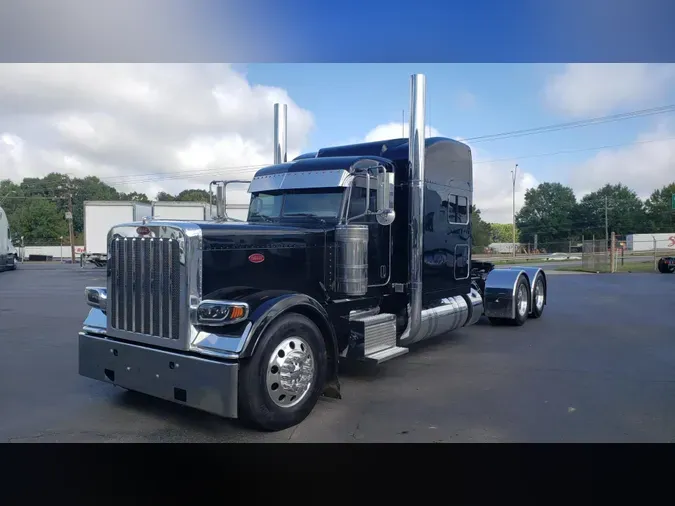 2022 Peterbilt 389