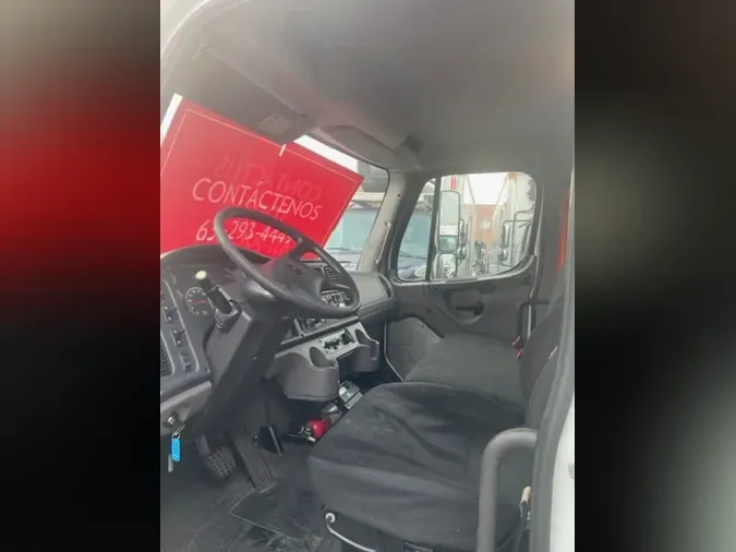 2016 FREIGHTLINER/MERCEDES M2 106