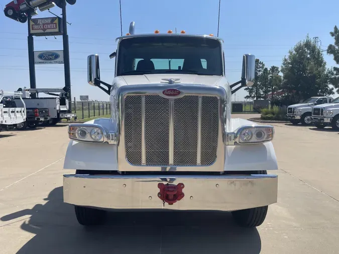 2022 Peterbilt 567