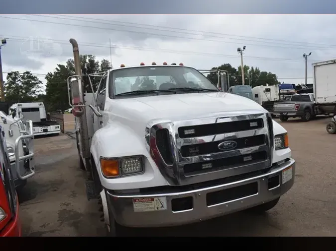 2007 FORD F750