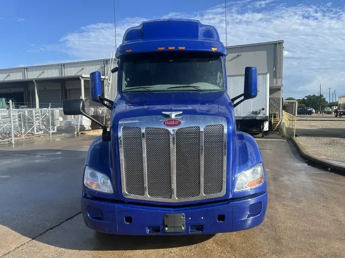 2022 Peterbilt 579