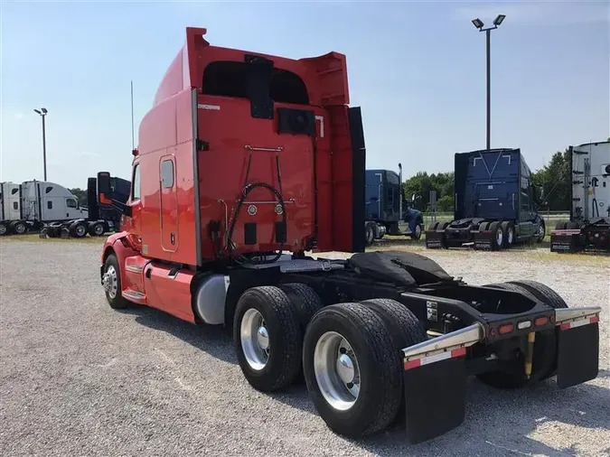 2017 PETERBILT 579