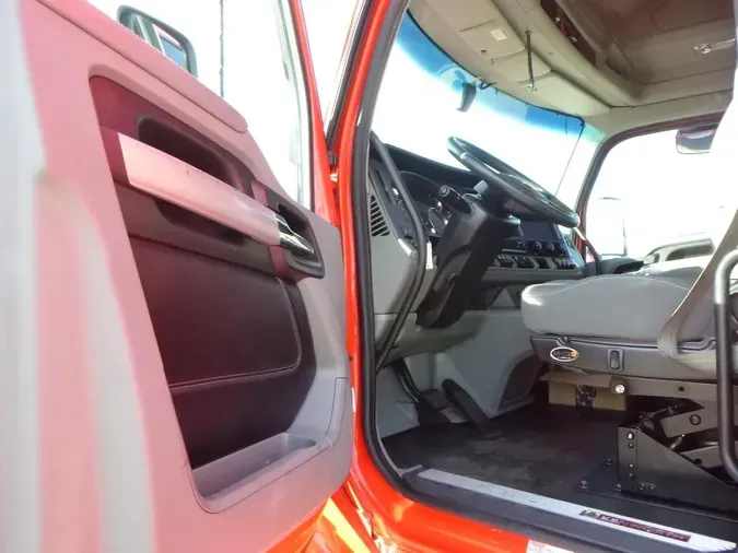 2021 Kenworth T680ed05c688b695561969b5b05a6c811d1f