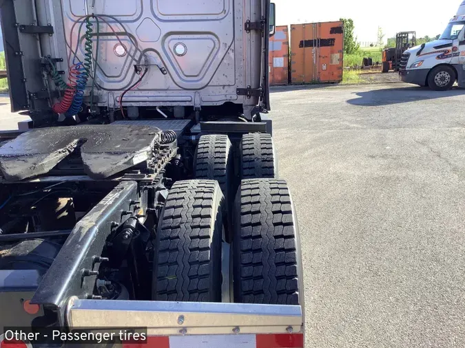 2023 Freightliner Cascadia 126