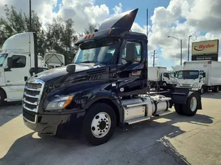 2019 FREIGHTLINER/MERCEDES NEW CASCADIA 126