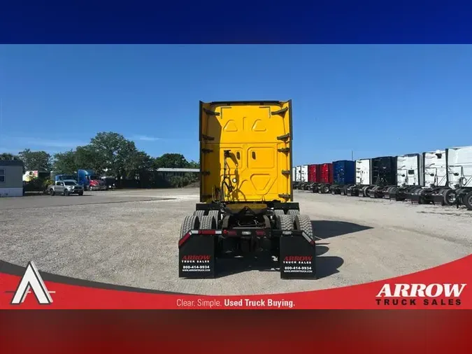 2020 FREIGHTLINER CA126