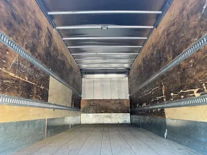 2019 Freightliner Business Class M2 106