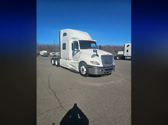 2019 NAVISTAR INTERNATIONAL LT625 SLPR CAB