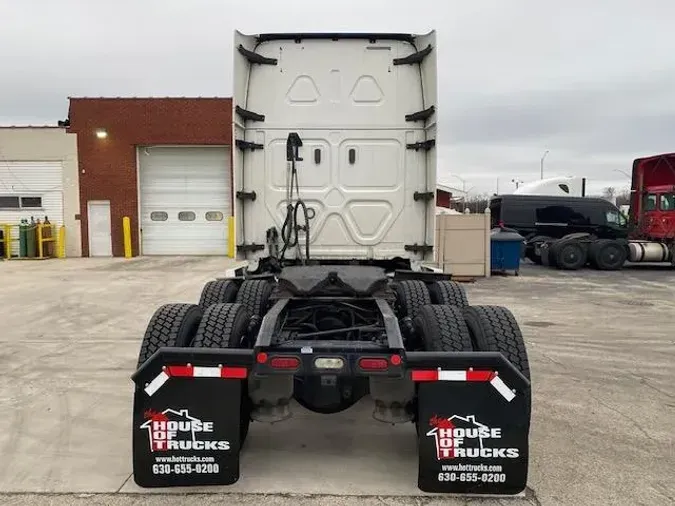 2020 Freightliner Cascadia