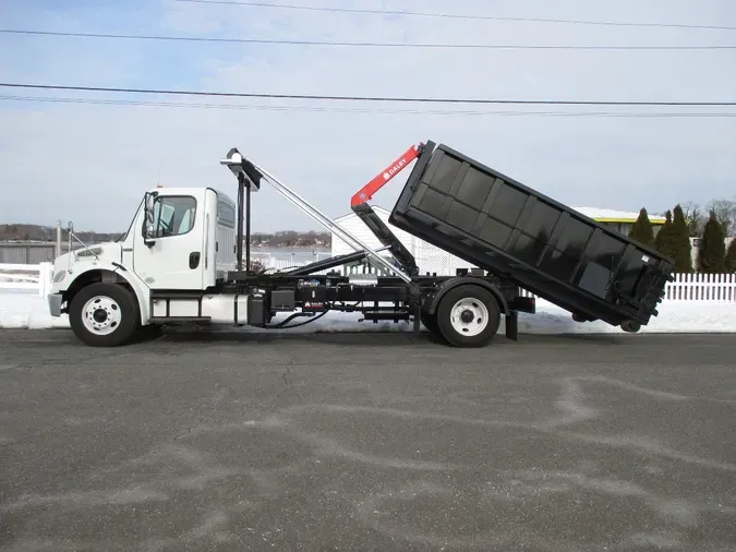 2019 FREIGHTLINER M2
