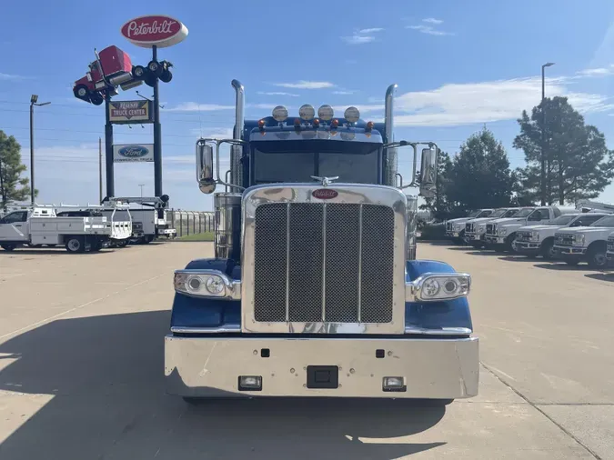 2024 Peterbilt 389