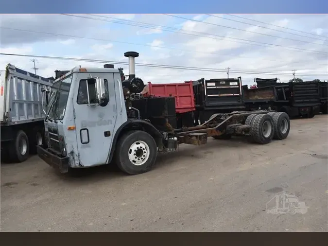 2011 MACK LEU613ed243e5fcf9ec759c21034d1a9dd29ae