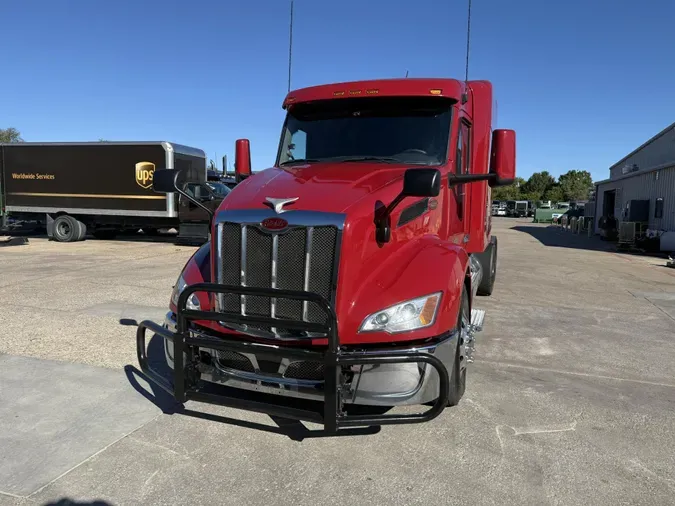 2022 Peterbilt 579ed27b86b6c97f761099e5c1a8ca72a37