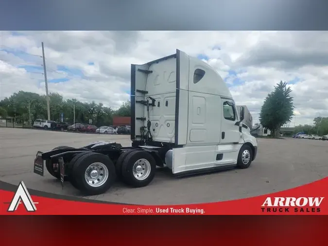 2020 FREIGHTLINER CA126