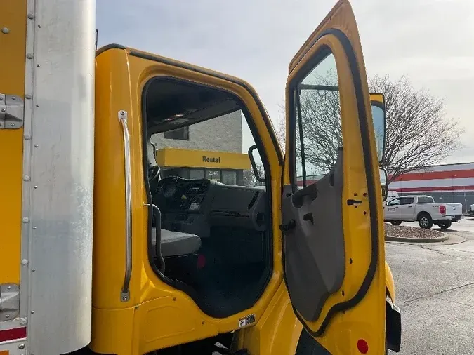 2019 Freightliner M2