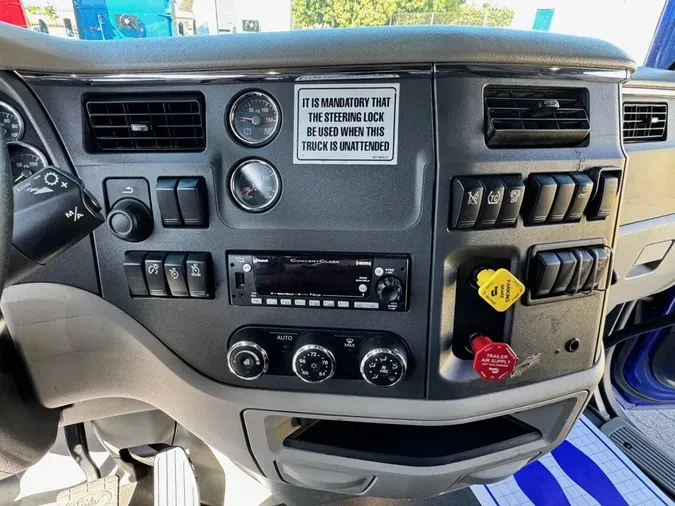 2022 Peterbilt 579