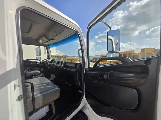 2017 Hino 268