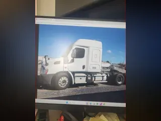 2020 FREIGHTLINER/MERCEDES CASCADIA 113" DAYCAB