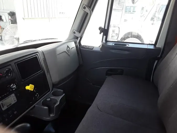 2018 NAVISTAR INTERNATIONAL 4300