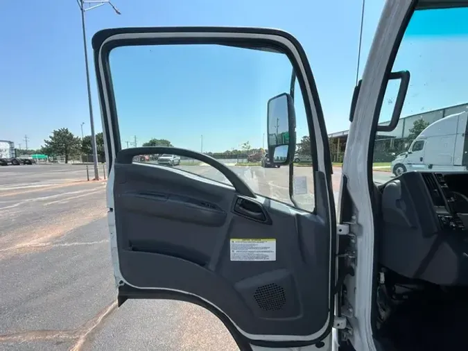 2019 ISUZU NPR-HD