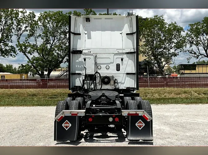 2021 INT LT625 6x4