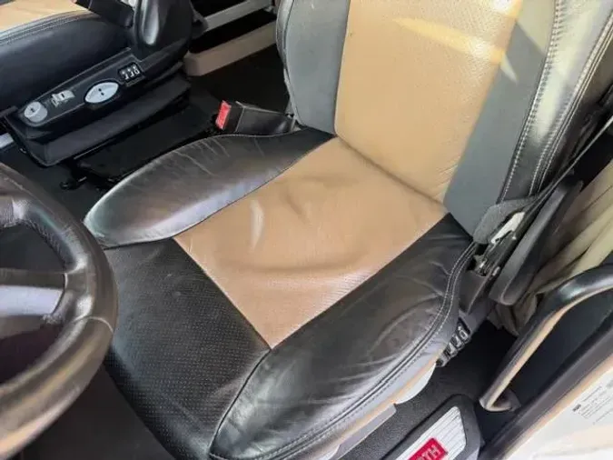 2022 Kenworth T680ed44e479534e2e2e908aa7be16c45574