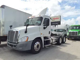 2016 FREIGHTLINER/MERCEDES CASCADIA 125