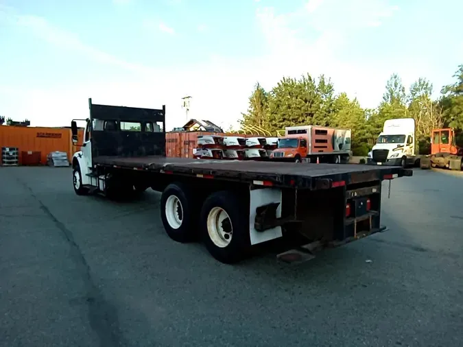 2015 Freightliner M2