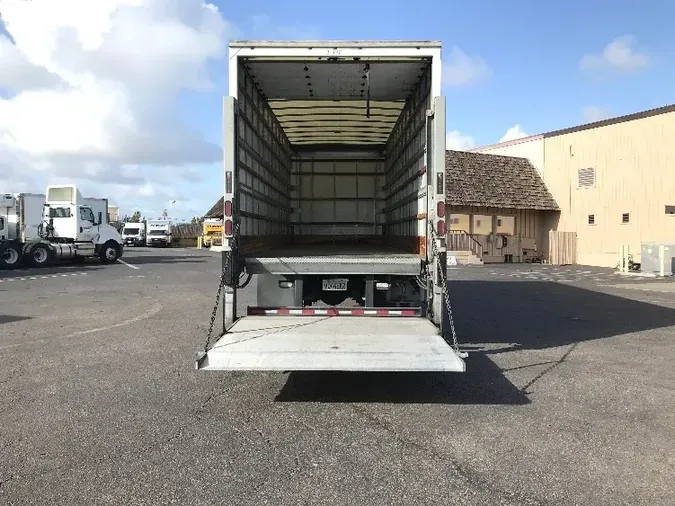 2019 Freightliner M2