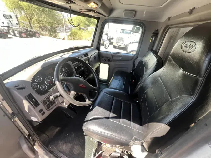 2018 Peterbilt 337