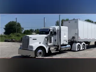 1999 Kenworth W900