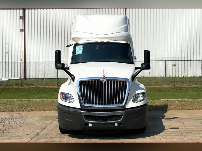 2023 INT LT625 6x4