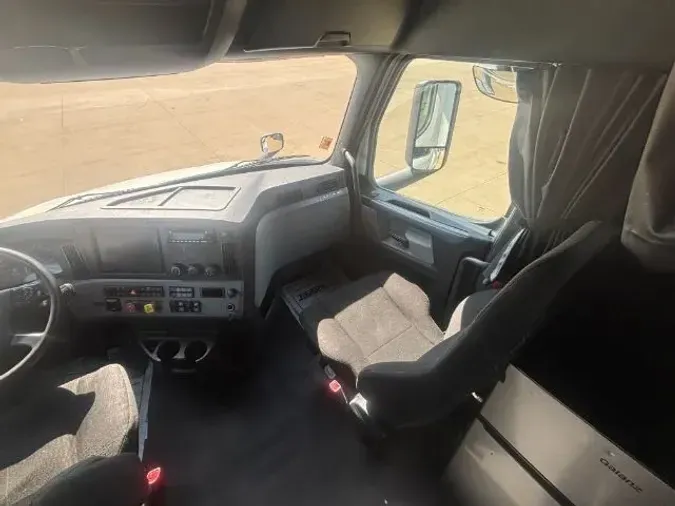 2020 Freightliner New Cascadia 126