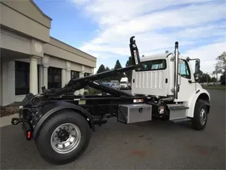 2022 Freightliner BUSINESS CLASS M2 106