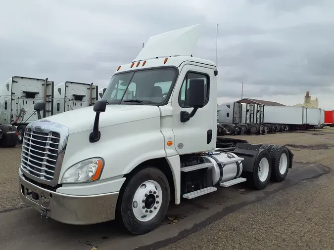 2019 FREIGHTLINER/MERCEDES CASCADIA 125ed4d67c3a95167361fe3955a5a46617b