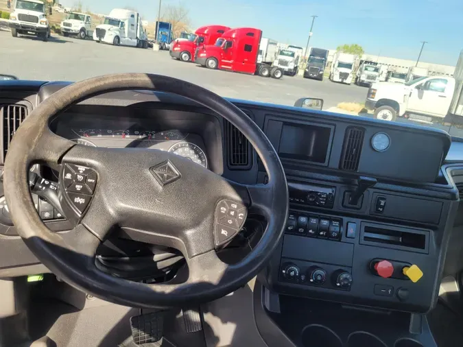 2020 International LT625