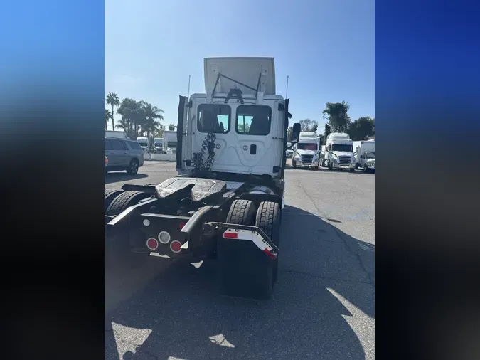 2016 FREIGHTLINER/MERCEDES CASCADIA 113ed52af5581df9d17d32179c77434a0a4