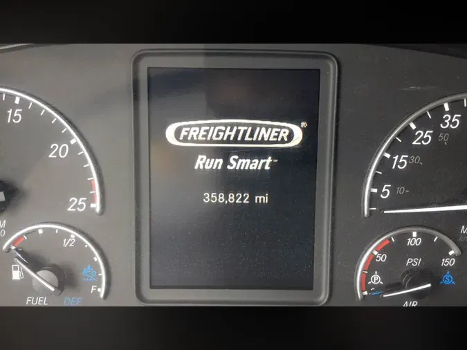 2021 Freightliner Cascadia 126