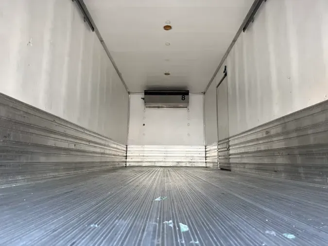 2020 FREIGHTLINER/MERCEDES M2 106