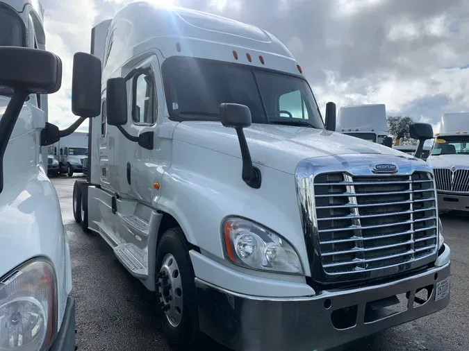 2017 FREIGHTLINER/MERCEDES CASCADIA 125