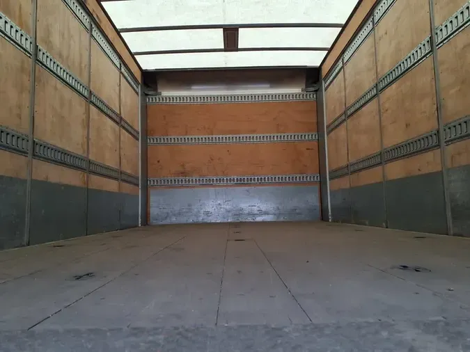 2019 FREIGHTLINER/MERCEDES M2 106