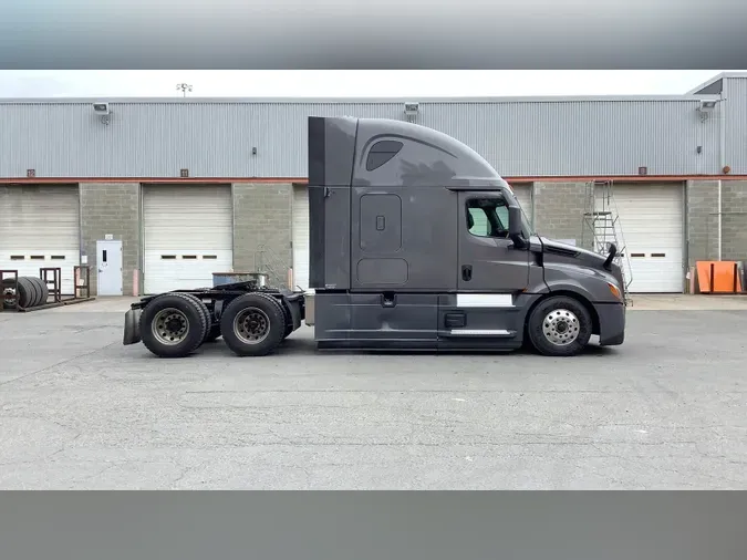 2022 Freightliner Cascadia 126ed64e0848befd1213adcfc7bdc6b6bc4