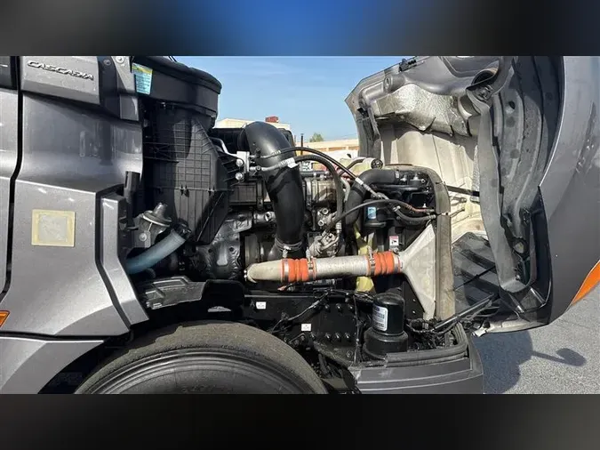 2020 FREIGHTLINER CA126